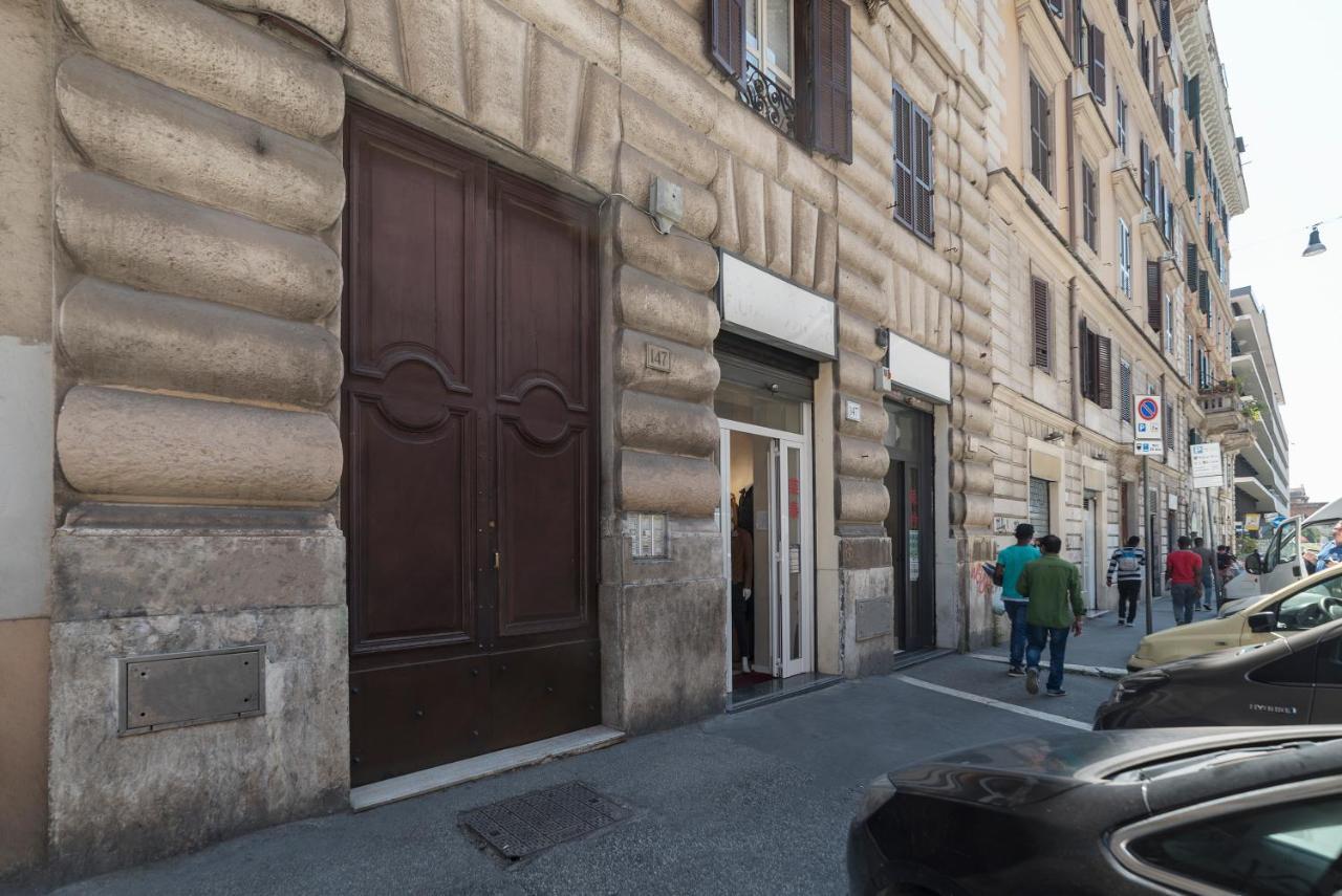 Piazza Vittorio Apartment Рим Екстериор снимка